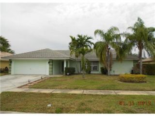 Foreclosed Home - 7074 LAKE ISLAND DR, 33467