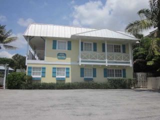 Foreclosed Home - 1202 PALM TRL APT 2, 33483
