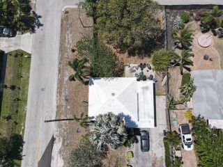 Foreclosed Home - 734 SE 4TH AVE, 33483