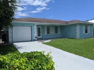 Foreclosed Home - 1171 SW 11TH ST, 33486
