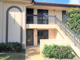 Foreclosed Home - 5201 W Club Circle 104, 33487