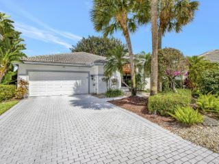 Foreclosed Home - 10089 SPYGLASS WAY, 33498