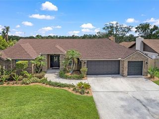 Foreclosed Home - 713 PINEWALK DR, 33510