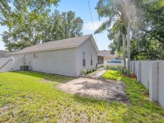 Foreclosed Home - 922 LAKEMONT HILLS BLVD, 33510