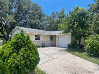 Foreclosed Home - 102 INWOOD CIR, 33510
