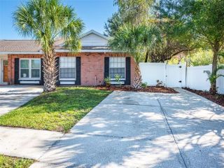Foreclosed Home - 945 BURLWOOD ST, 33511