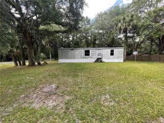 Foreclosed Home - 3027 Country Road 417, 33538