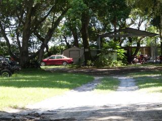 Foreclosed Home - 35929 VALLEYBROOK AVE, 33541