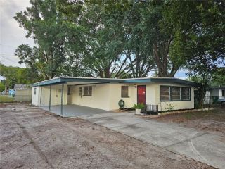 Foreclosed Home - 5410 23RD ST, 33542