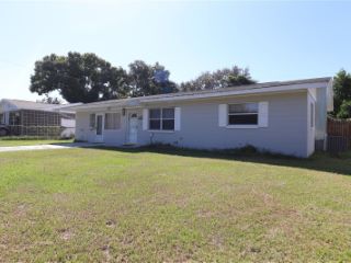 Foreclosed Home - 39152 HEIGHTS AVE, 33542
