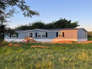 Foreclosed Home - 4247 LINDA DR, 33543