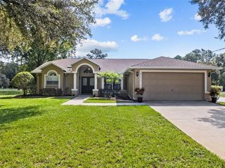 Foreclosed Home - 27015 GOLDEN MEADOW DR, 33544