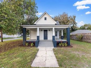 Foreclosed Home - 508 W GARDEN ST, 33563