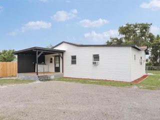 Foreclosed Home - 4505 AIRPORT RD, 33563