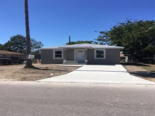 Foreclosed Home - 6040A FLORA TER, 33572