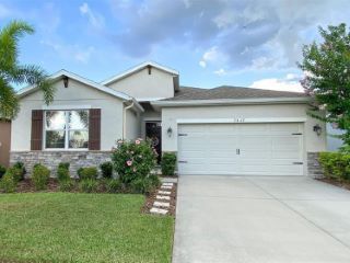 Foreclosed Home - 7557 LANTERN PARK AVE, 33572