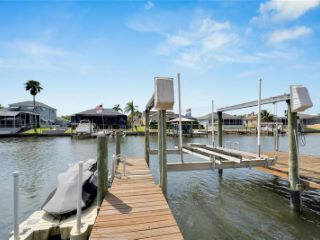 Foreclosed Home - 830 GOLF ISLAND DR, 33572