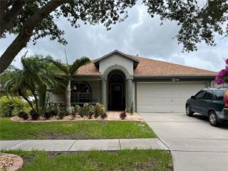 Foreclosed Home - 12417 ADVENTURE DR, 33579