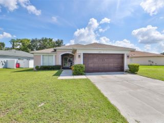 Foreclosed Home - 11853 BRENFORD CREST DR, 33579