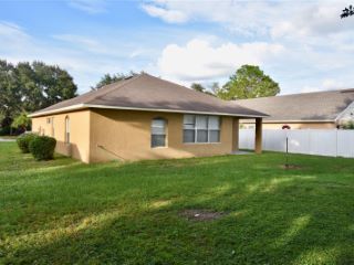 Foreclosed Home - 1426 LAKE SHORE RANCH DR, 33584