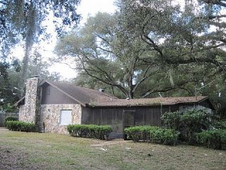 Foreclosed Home - 11842 COUNTY ROAD 579, 33592
