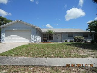 Foreclosed Home - 3822 RAVENNA DR, 33594