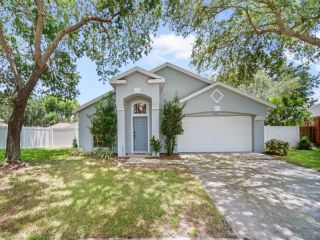 Foreclosed Home - 305 CHARDONNAY PL, 33594