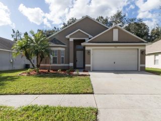 Foreclosed Home - 3103 Beaver Pond Trail, 33596