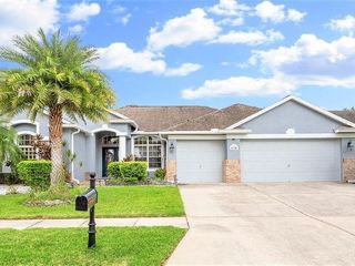 Foreclosed Home - 1528 CROOKED STICK DR, 33596