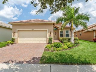 Foreclosed Home - 16122 CAPE CORAL DR, 33598