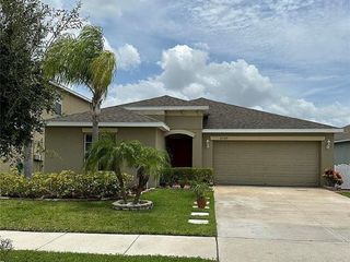 Foreclosed Home - 10529 STANDING STONE DR, 33598