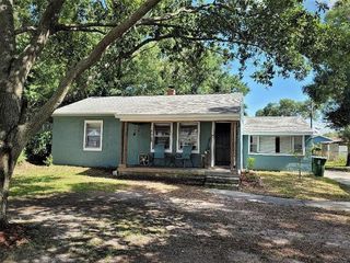 Foreclosed Home - 2119 W FERRIS AVE, 33603