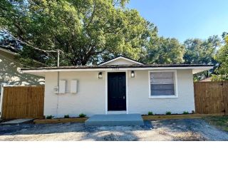 Foreclosed Home - 1723 E IDELL ST, 33604