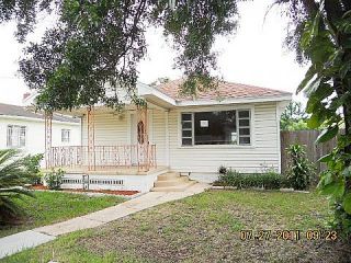 Foreclosed Home - 2107 W CARMEN ST, 33606