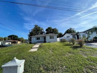 Foreclosed Home - 1921 W GRACE ST, 33607