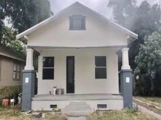 Foreclosed Home - 2137 W SAINT JOHN ST, 33607