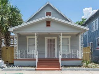 Foreclosed Home - 2306 W SPRUCE ST, 33607