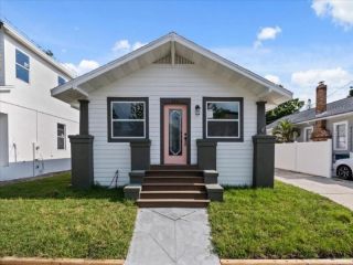 Foreclosed Home - 2311 W NORTH B ST, 33609