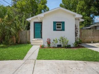 Foreclosed Home - 2720 W STATE ST, 33609