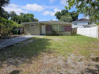 Foreclosed Home - 4106 W NORTH B ST, 33609