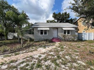 Foreclosed Home - 3902 W NORTH A ST, 33609