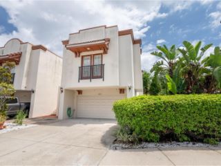 Foreclosed Home - 6532 BISCAYNE SHORE LN, 33611