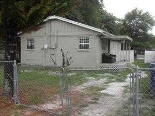Foreclosed Home - 2107 E NAVAJO AVE, 33612