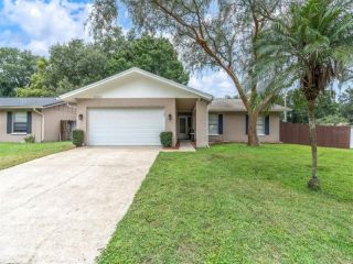 Foreclosed Home - 14514 DIPLOMAT DR, 33613