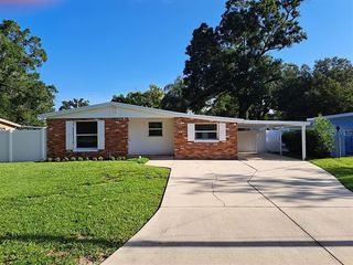 Foreclosed Home - 2903 W HENRY AVE, 33614