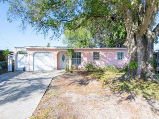 Foreclosed Home - 6014 N LOIS AVE, 33614