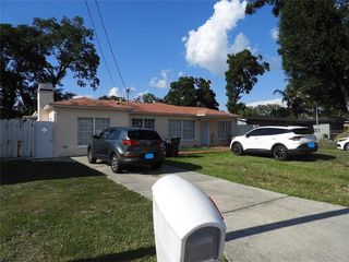 Foreclosed Home - 2911 W CLIFTON ST, 33614