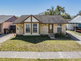 Foreclosed Home - 8506 COLLEEN CT, 33615