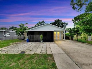 Foreclosed Home - 6311 S ADELIA AVE, 33616