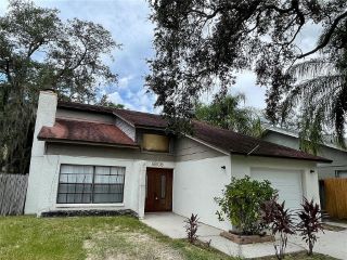 Foreclosed Home - 9808 N OJUS DR, 33617